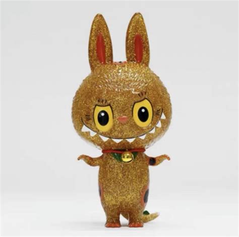 POPMART LABUBU GOLD MANEKI NEKO GLOW IN THE DARK, Hobbies & Toys, Toys ...