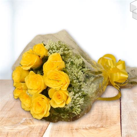 The FloralMart® Fresh Flower Bouquet of 08 Yellow Roses in Cellophane ...