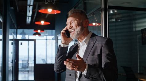 Photo of Business Owner Calling Someone 的图像结果