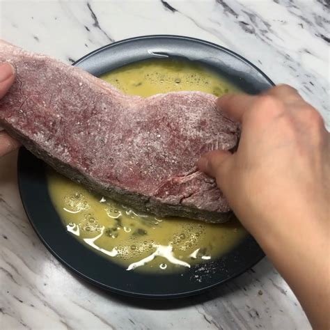 How to Make Gyukatsu (Japanese Deep Fried Beef Cutlet Recipe ...