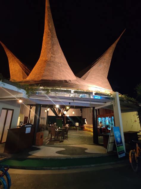 ASTON SUNSET BEACH RESORT - GILI TRAWANGAN (Gili Islands) - Resort ...