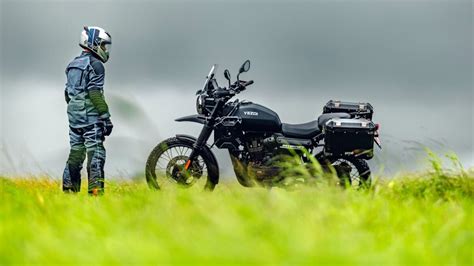 2024 Yezdi Adventure Price, Features, Specs, Colours