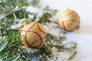 Image result for Gold Christmas Table Centerpieces