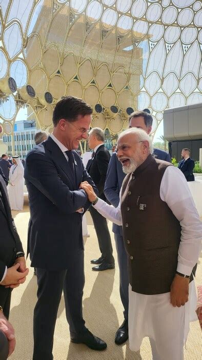 'کندھے پر ہاتھ، گلے ملنا اور پھر ہنسی...'، COP28 سمٹ میں عالمی رہنماؤں ...