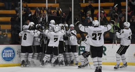 WMU Hockey Ranks in at No. 11