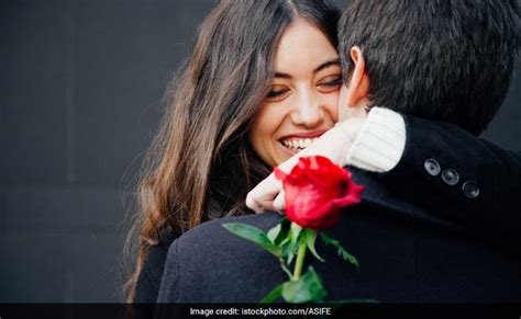 Valentine's Day 2020: 7 फरवरी यानी कल है ‘Rose Day’, उन्‍हें रोज देने ...