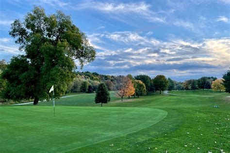 Maple Moor Golf Course