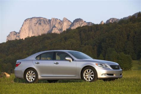 2007 Lexus LS 460