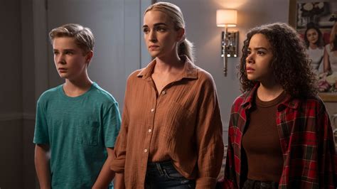 'Ginny & Georgia' Season 4: Release Date, Cast, Plot - Betches