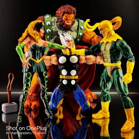 Figure: The Mighty Thor / Thor Odinson / Donald Blake Series: Marvel Legends Series 80th ...