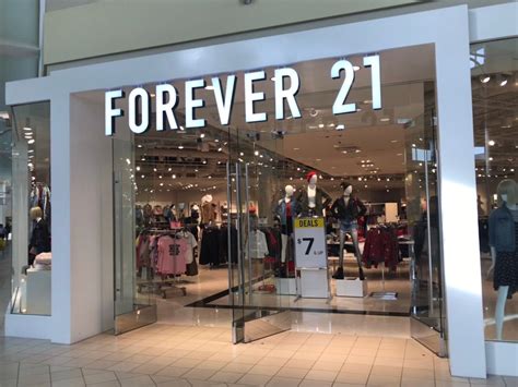 Forever 21 Store Design