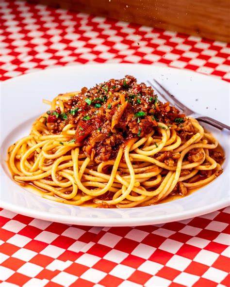Pasta Bolognese: A Hearty Meat Sauce You’ll Crave—My Best Tips and ...