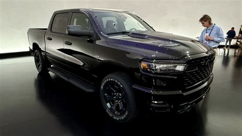 The 5.7-liter HEMI V8 Returns To The Ram 1500 - MoparInsiders