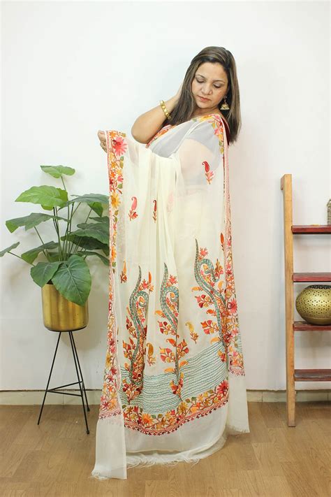White Embroidered Kashmiri Aari Work Georgette Saree - Luxurionworld