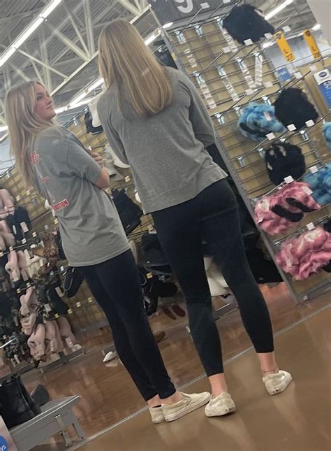 Girls at Walmart 的图像结果