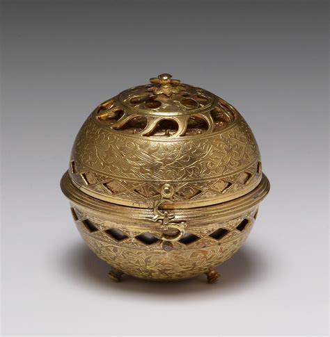 When Were Wristwatches Invented? | Teddy Baldassarre