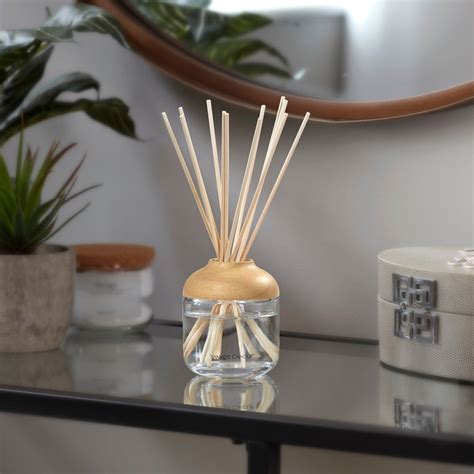 Buy Yankee Candle Original Reed Diffuser - Fresh Cut Roses Online