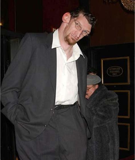 Matthew McGrory – Filmes, Biografia e Listas na MUBI