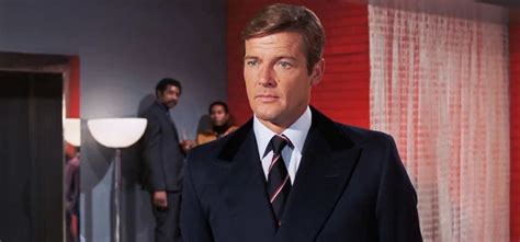 Irreplaceable James Bond Guns Worth Rs 1 Crore Stolen In London & We ...