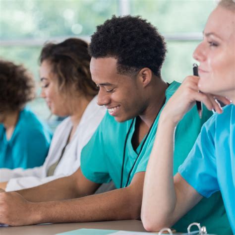 Associate Nursing Programs 的图像结果