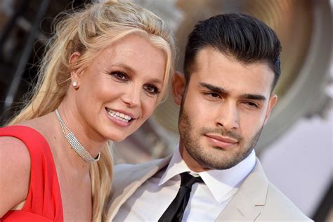 Does Britney Spears's boyfriend hate her father? – Film Daily