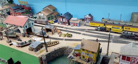 Model Train Engine Test Track 的图像结果