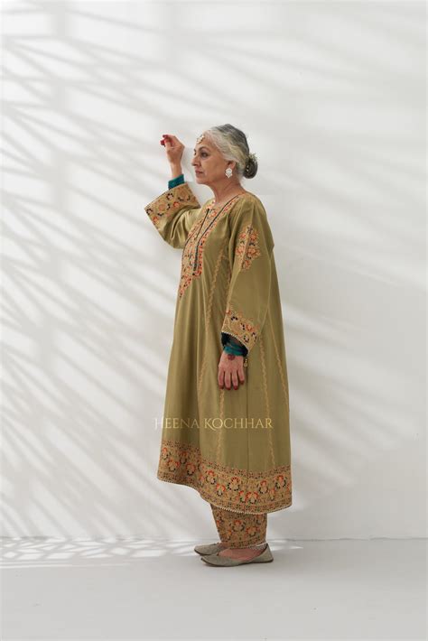Qayoom – HeenaKochhar India