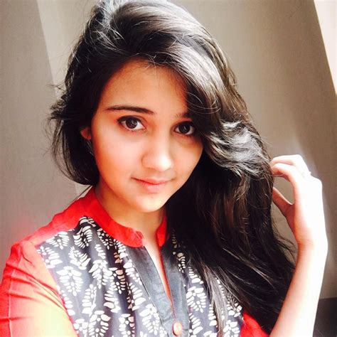 Most Beautiful Indian Actress, Beautiful Women, Snap Girls, Girls Dp, Simple Girl Image, Very ...