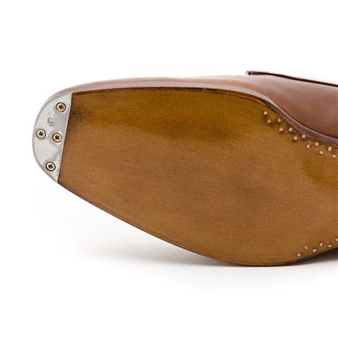 Boots Toe-Tapping 的图像结果