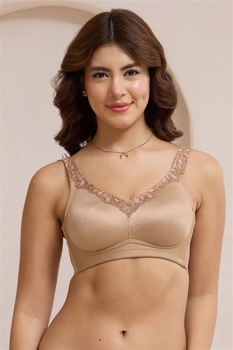 Buy Radiant Curves Non-Padded Non-Wired Bra - Praline | amanté