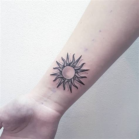 Unique small sun tattoos - Calaverastattoos.com