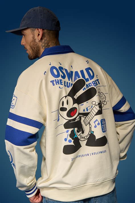 Sweatshirts & Hoodies