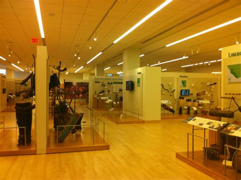 Ladee's Travels: Musical Instrument Museum (MIM) - Phoenix