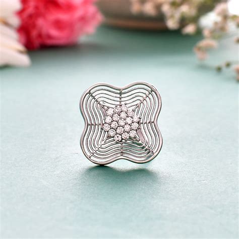 Sparkling Elegance Edgy Floral Motif CZ Ring – VOYLLA