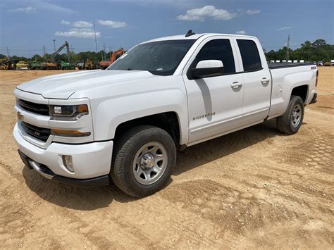 2017 CHEVROLET SILVERADO Z71 LT Pickup Truck - J.M. Wood Auction Company, Inc.