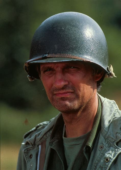 Alan Alda and Jamie Farr - The 'M*A*S*H' Stars Who Earned Their Stripes ...