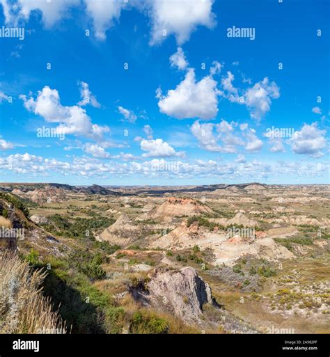 Badlands north dakota hi-res stock photography and images - Alamy