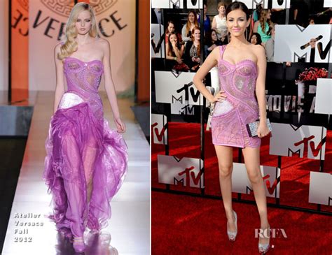 actor awards 2014 red carpet fashion the best lock Background Aesthetic Vector Art
