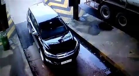 CCTV footage of missing CCD founder shows his vehicle moving towards ...