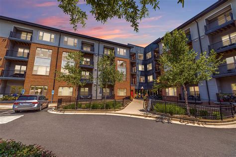 Amenities | Shelton Station Apartments in Carrboro, North Carolina