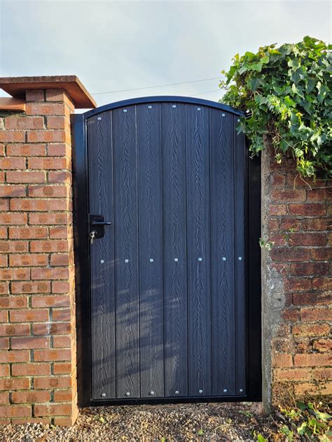 Arched-Composite-Pedestrian-Gate | DAIN ART IRON