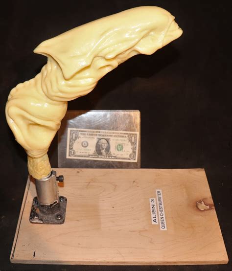 Alien Resurrection Chestburster 的图像结果