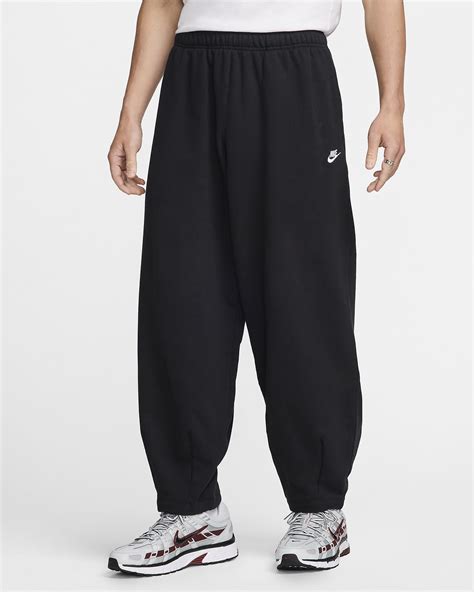 Nike Club Fleece Men's Oversized French Terry Trousers. Nike IN