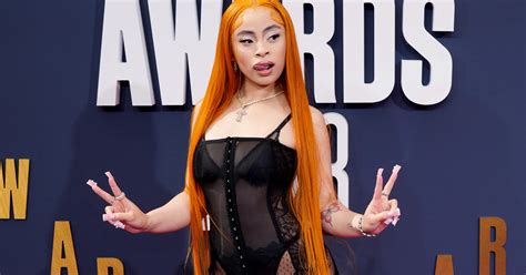 Ice Spice Without Makeup Sparks Debate Online