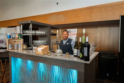 Reception Business Promo 的图像结果