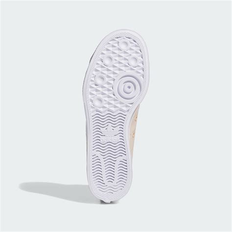 SHOES - Nizza Platform Mid Shoes - Beige | adidas Bahrain