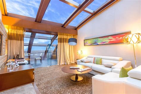 HOTEL SAHARA STAR | 354 Spacious Rooms & Tropical Lagoon Views