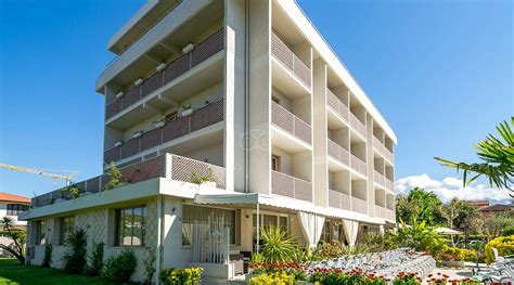 HOTEL BIJOU (Forte dei Marmi) - Hotel Reviews, Photos, Rate Comparison ...