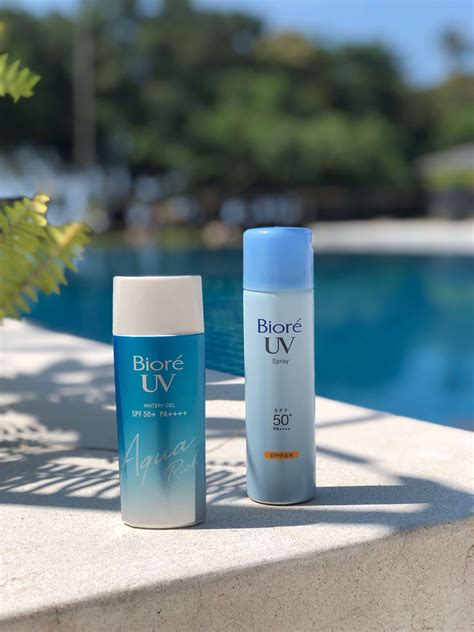 Sunblock vs Sunscreen: What's the Difference?