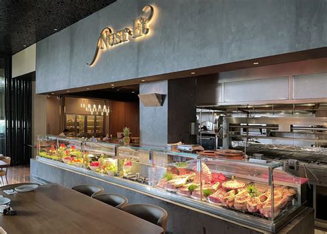 Nusr-Et Steakhouse Dubai: Opulent Dining Experience At DIFC!